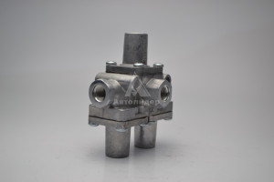 100-3515210 Клапан защитный 3-х контурный 100-3515210 RADLINE